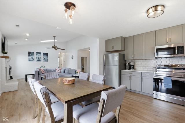 541 E Pine Ridge Drive, Westfield, IN 46074