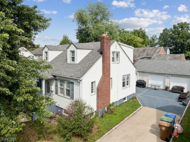111 Yale Ter, Linden City, NJ 07036