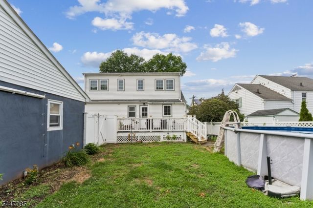 111 Yale Ter, Linden City, NJ 07036