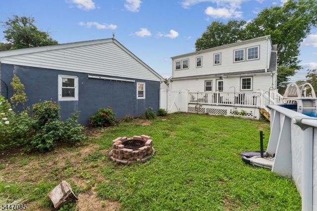 111 Yale Ter, Linden City, NJ 07036