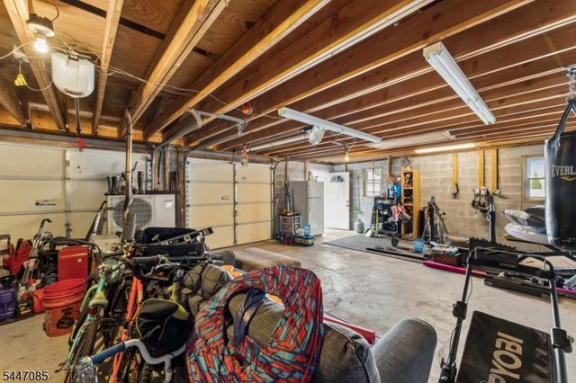 111 Yale Ter, Linden City, NJ 07036
