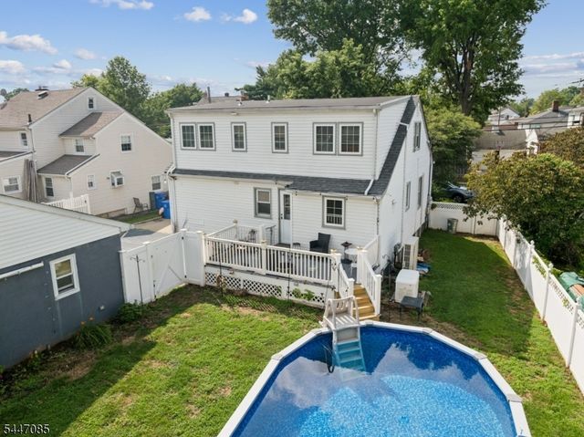 111 Yale Ter, Linden City, NJ 07036