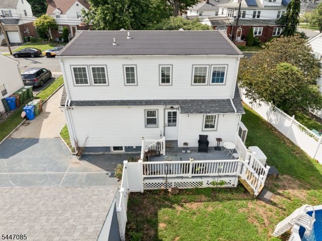 111 Yale Ter, Linden City, NJ 07036