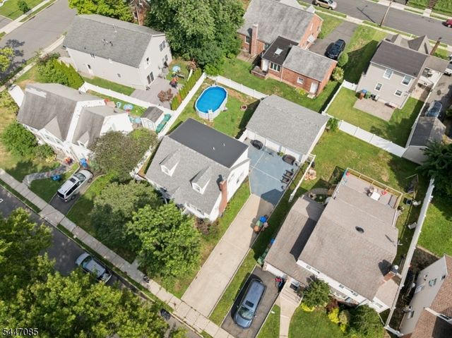 111 Yale Ter, Linden City, NJ 07036