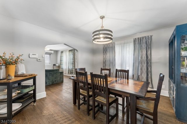 111 Yale Ter, Linden City, NJ 07036