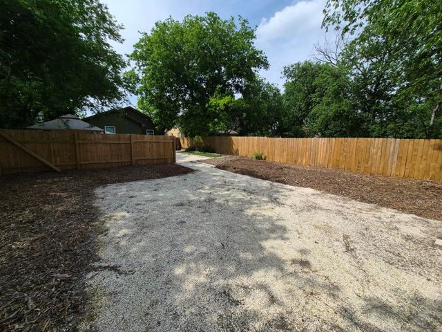 1005 Taylor Street, Waco, TX 76704