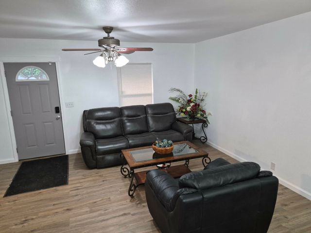 1005 Taylor Street, Waco, TX 76704