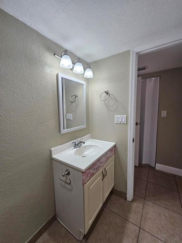4324 NW 9TH Avenue 6-1C, Deerfield Beach, FL 33064