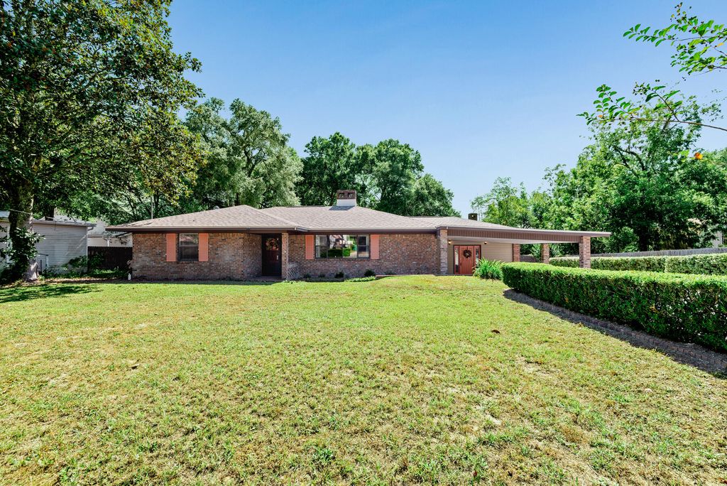 315 Florida Street, Niceville, FL 32578