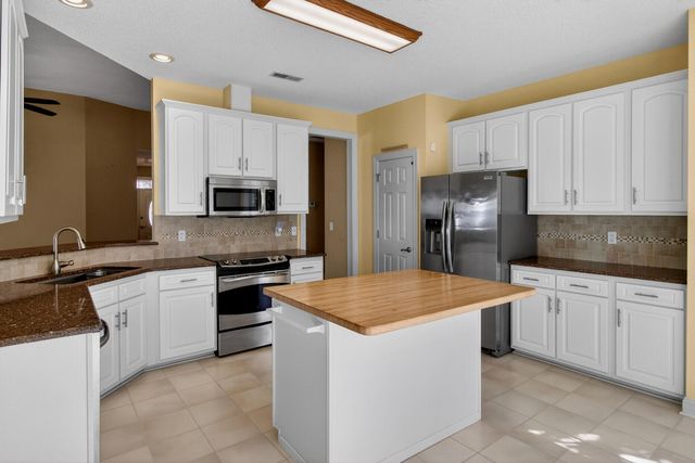 18 Muirfield Village Court, Summerville, SC 29483