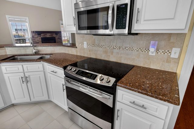 18 Muirfield Village Court, Summerville, SC 29483