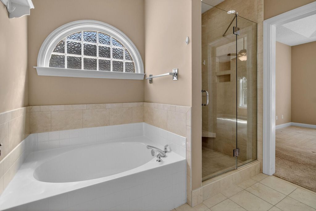 Image 22 of property listing at 18 Muirfield Village Court, Summerville, SC 29483