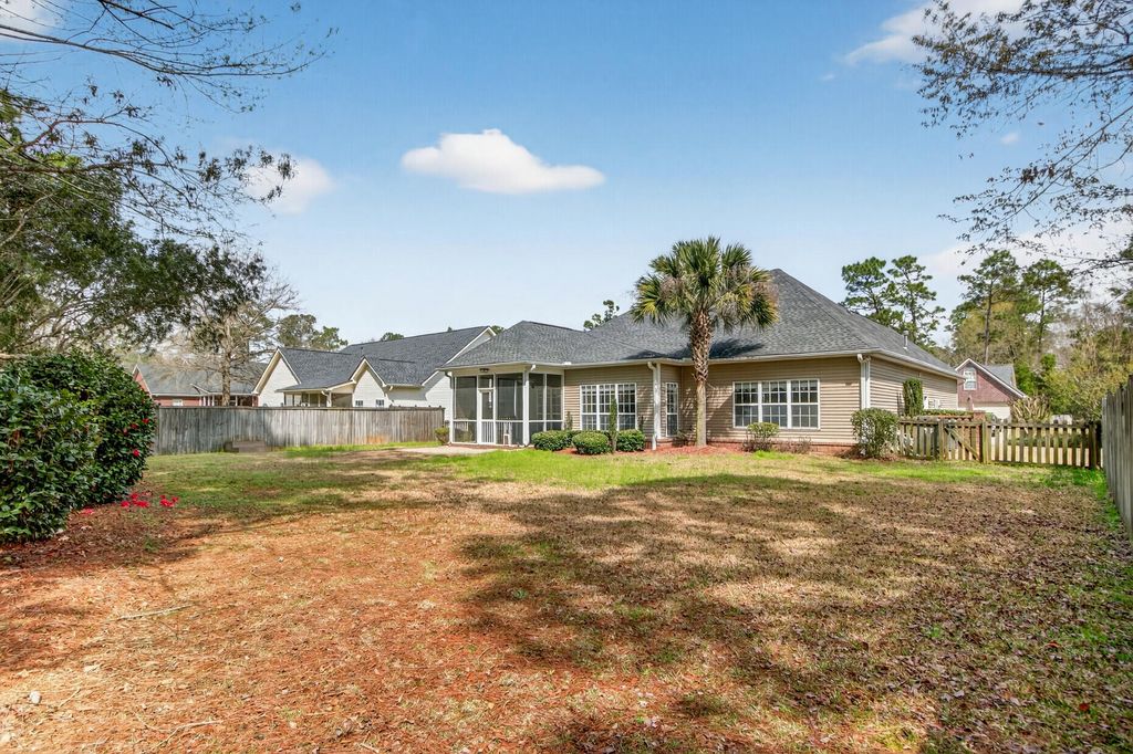 Image 38 of property listing at 18 Muirfield Village Court, Summerville, SC 29483