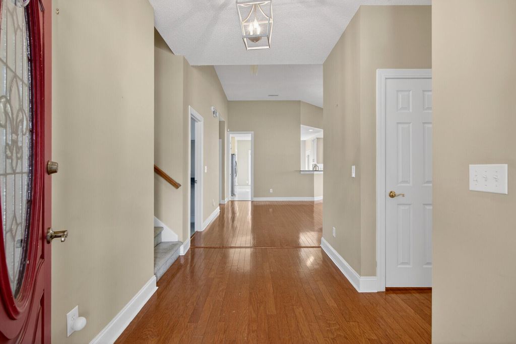 Image 4 of property listing at 18 Muirfield Village Court, Summerville, SC 29483
