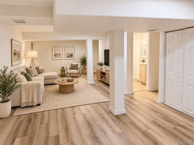 2742 S Xanadu Way, Aurora, CO 80014