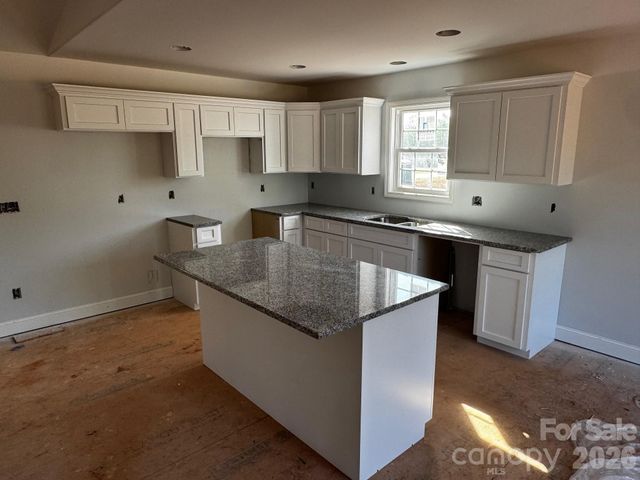 3526 Dorothys Lane, Newton, NC 28658