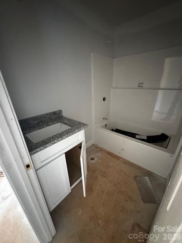 3526 Dorothys Lane, Newton, NC 28658