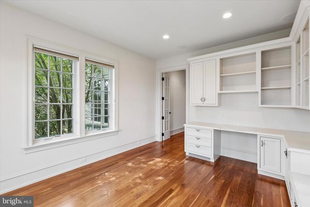 909 N PENN OAK, Lower Gwynedd, PA 19002