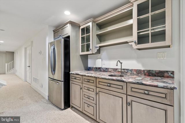 909 N PENN OAK, Lower Gwynedd, PA 19002