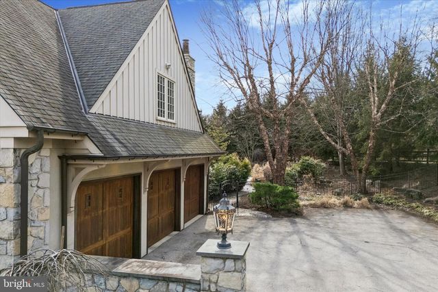 909 N PENN OAK, Lower Gwynedd, PA 19002