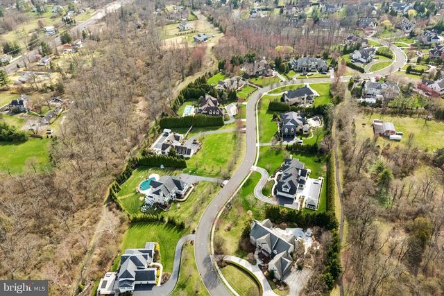909 N PENN OAK, Lower Gwynedd, PA 19002
