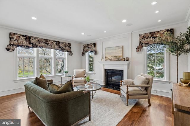 909 N PENN OAK, Lower Gwynedd, PA 19002
