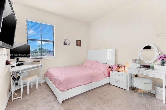 11827 SW 242nd Ter, Homestead, FL 33032