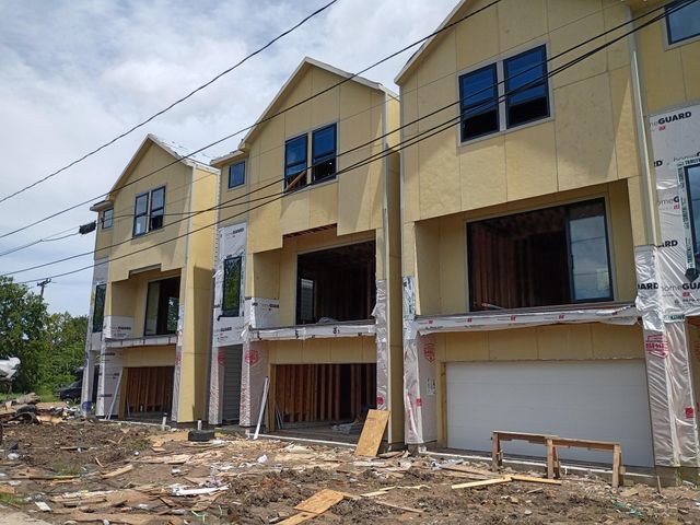 6418 Saint Augustine Street, Houston, TX 77021