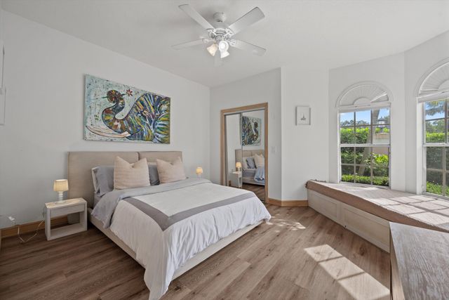 2443 Muir Circle, Wellington, FL 33414