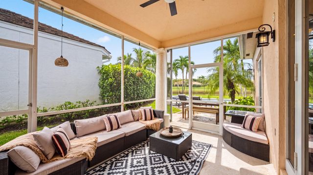 2443 Muir Circle, Wellington, FL 33414
