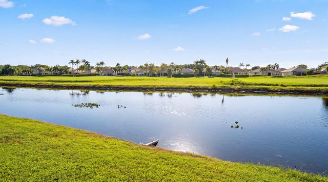 2443 Muir Circle, Wellington, FL 33414