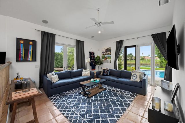 2443 Muir Circle, Wellington, FL 33414