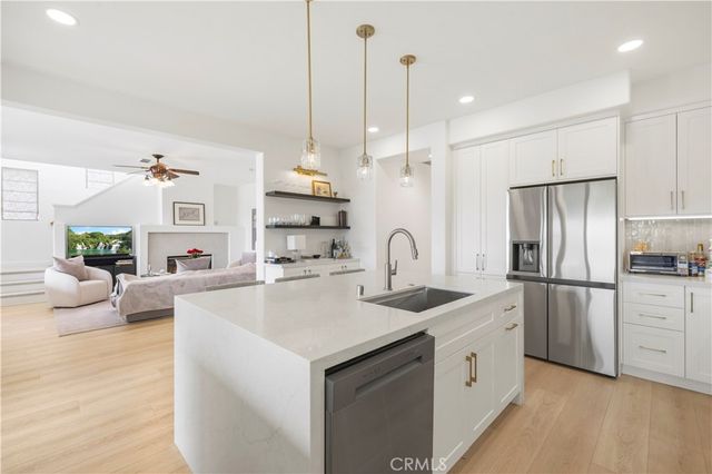 22915 Raintree Lane, Saugus, CA 91390