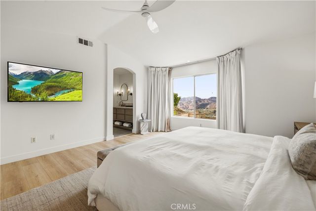22915 Raintree Lane, Saugus, CA 91390