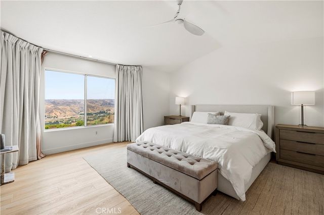 22915 Raintree Lane, Saugus, CA 91390