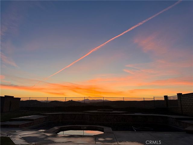 22915 Raintree Lane, Saugus, CA 91390