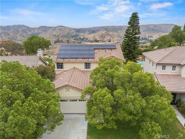 22915 Raintree Lane, Saugus, CA 91390