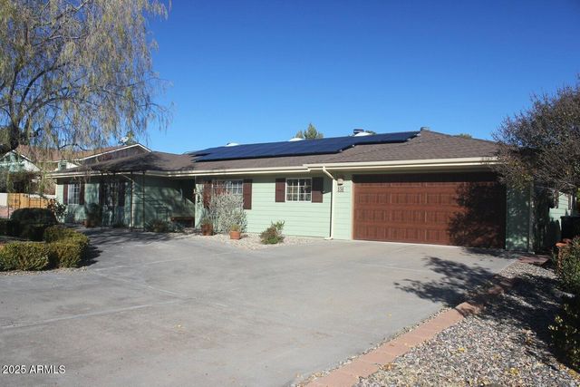 550 W BLACK HILLS Drive, Clarkdale, AZ 86324