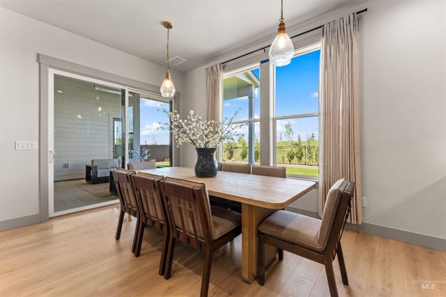 7564 W Flathead Lakes St. Tahoma B - QMI, Eagle, ID 83616