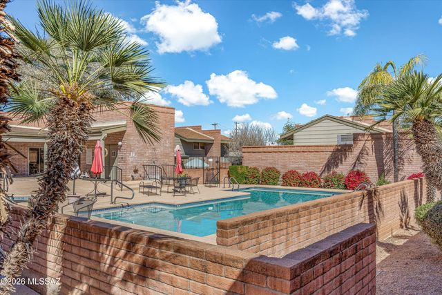 4302 E Fort Lowell Road, Tucson, AZ 85712