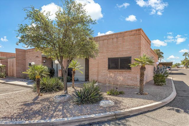 4302 E Fort Lowell Road, Tucson, AZ 85712