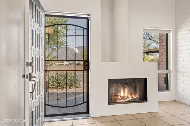 4302 E Fort Lowell Road, Tucson, AZ 85712