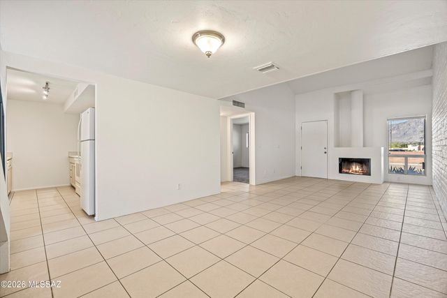 4302 E Fort Lowell Road, Tucson, AZ 85712