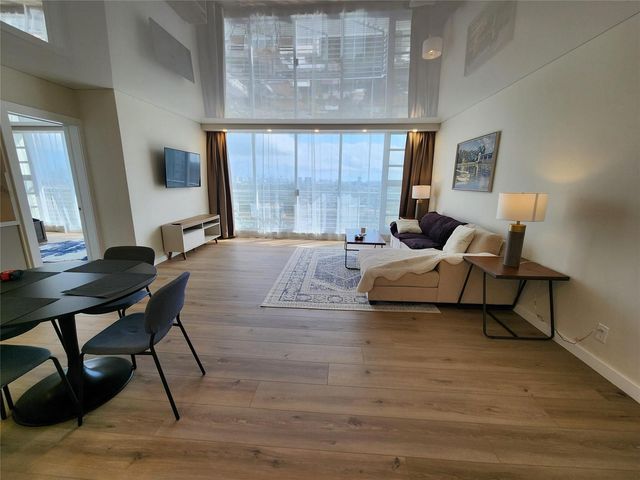 1720 Harrison Street 16b, Hollywood, FL 33020
