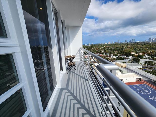 1720 Harrison Street 16b, Hollywood, FL 33020