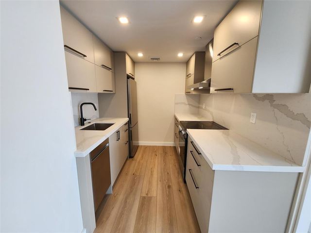 1720 Harrison Street 16b, Hollywood, FL 33020