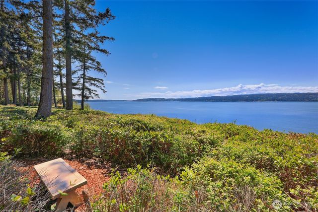 3392 Harbor View Drive, Langley, WA 98260
