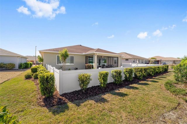 8780 SW 93RD CIRCLE, Ocala, FL 34481