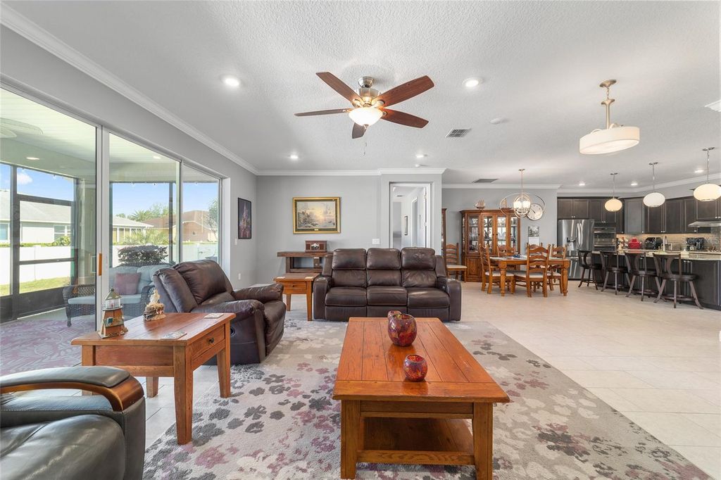 Image 19 of property listing at 8780 SW 93RD CIRCLE, Ocala, FL 34481