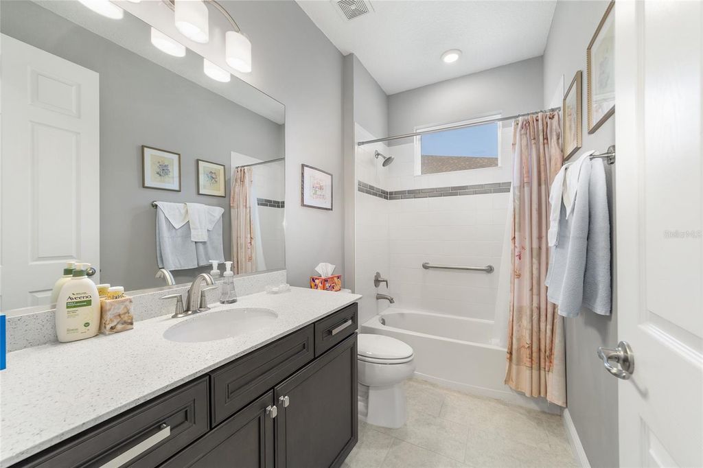 Image 39 of property listing at 8780 SW 93RD CIRCLE, Ocala, FL 34481